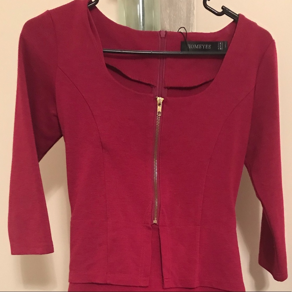 Homeyee small quarter sleeve purple dress.